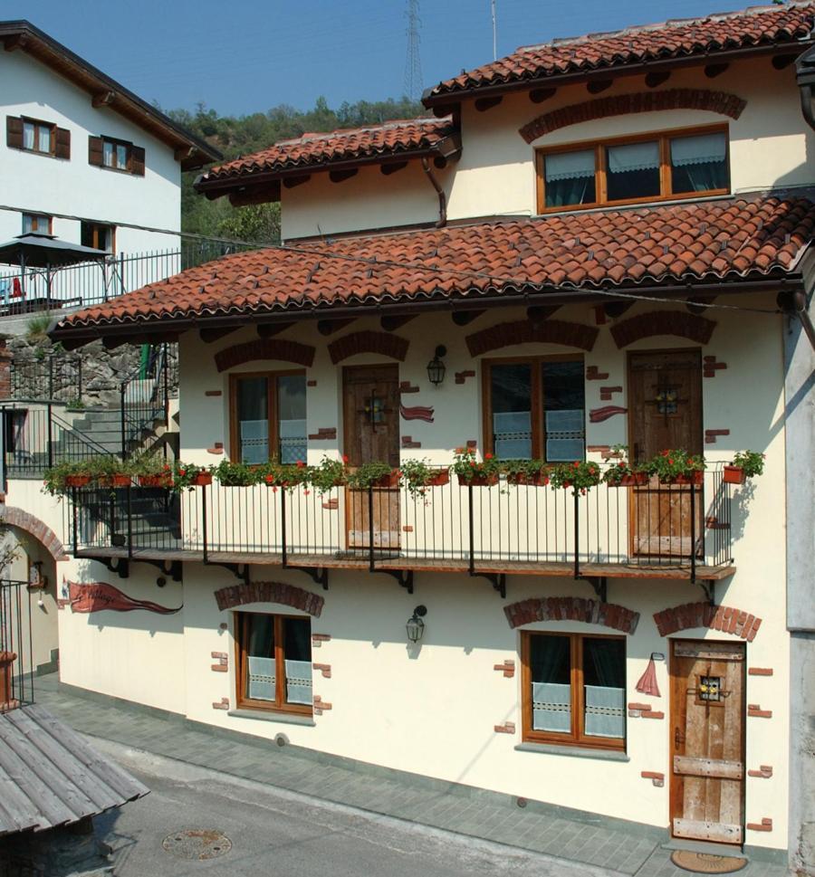 Le Village Montjovet Ngoại thất bức ảnh