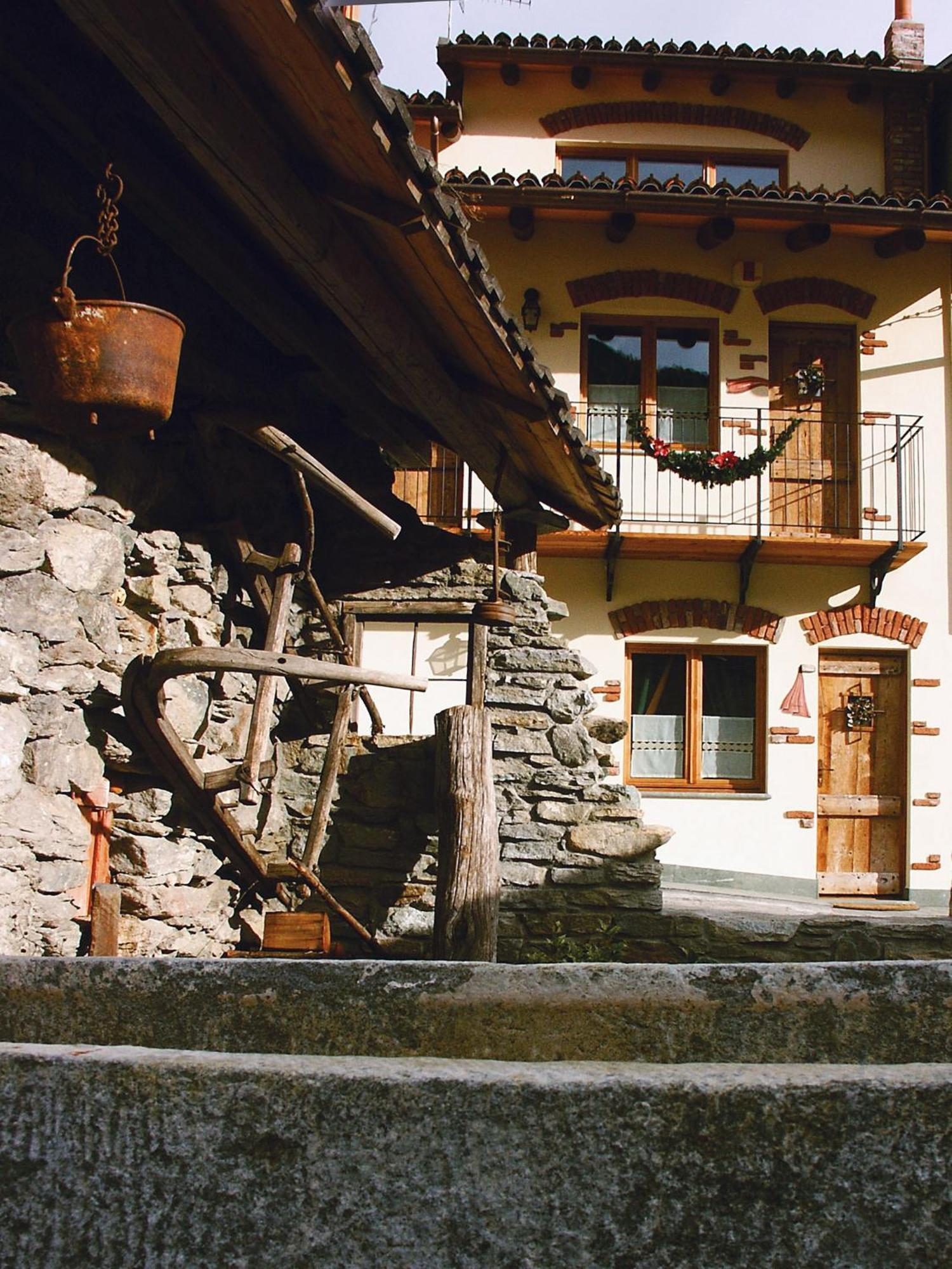 Le Village Montjovet Ngoại thất bức ảnh